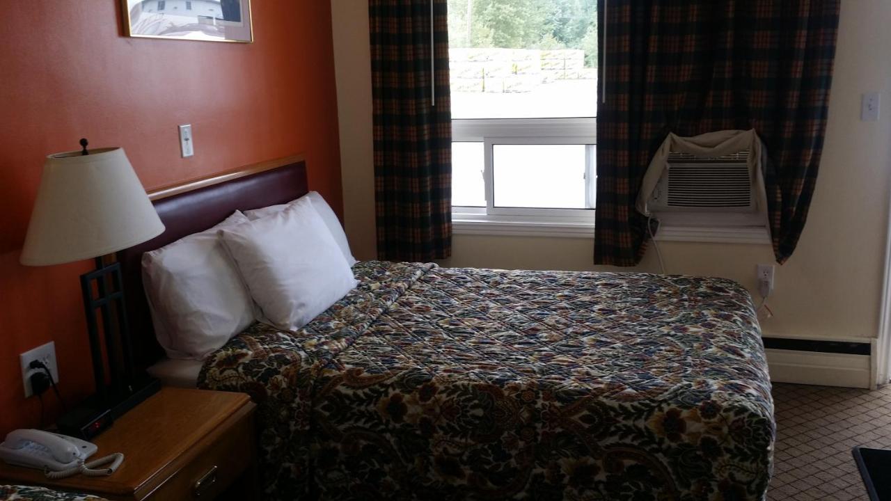 River Mist Inn Sturgeon Falls Zewnętrze zdjęcie