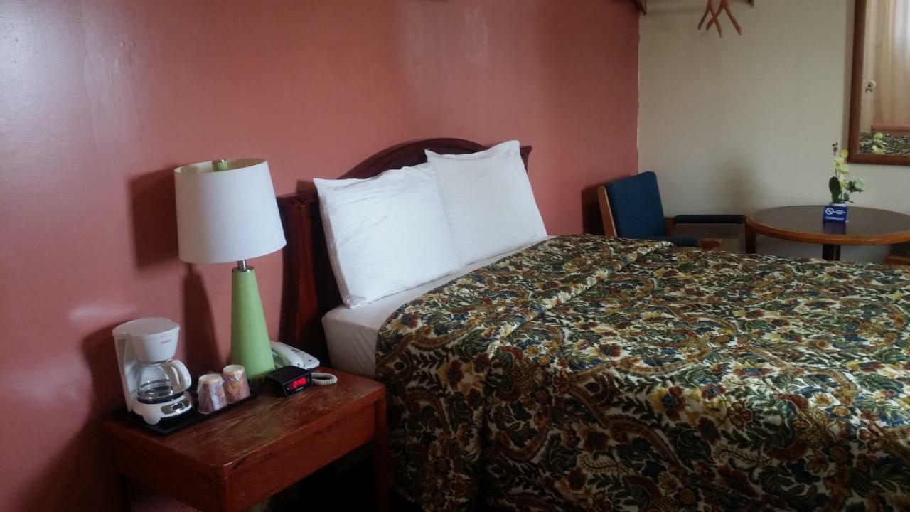 River Mist Inn Sturgeon Falls Zewnętrze zdjęcie
