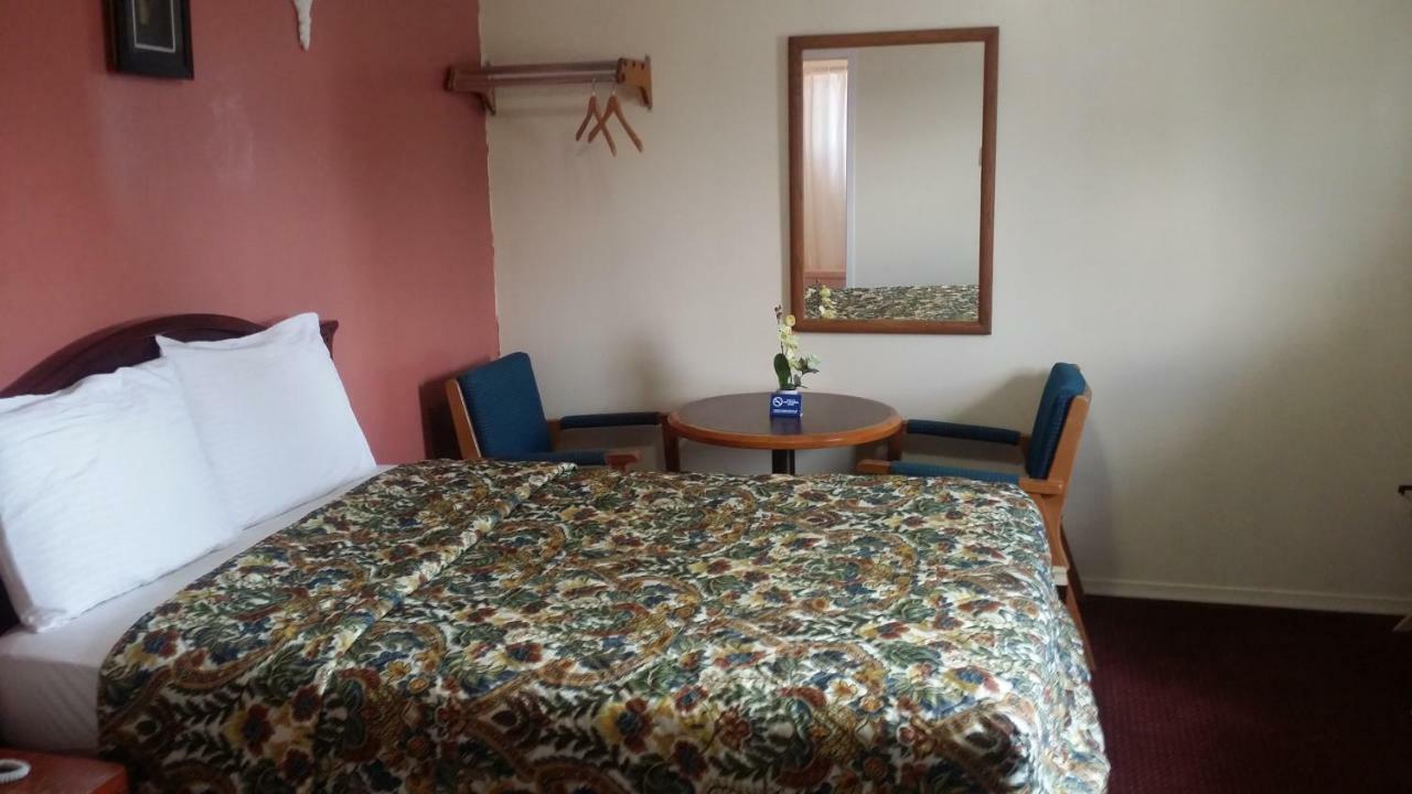 River Mist Inn Sturgeon Falls Zewnętrze zdjęcie